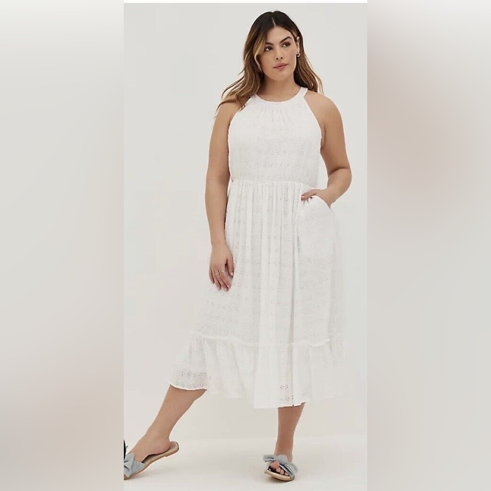 Torrid Eyelet dress like new